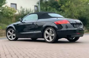 Audi TT Roadster 2.0 Schalter 200PS LEDER rot LED SHZ