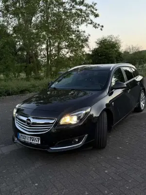 Opel Insignia 2.0 Bi Turbo CDTI Sports Tour. Aut. Sport