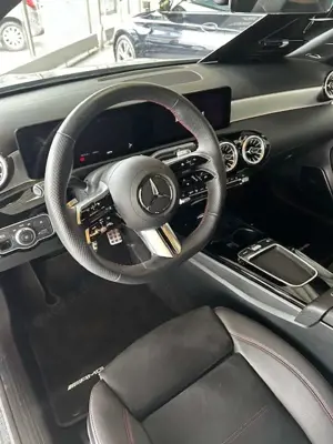 Mercedes-Benz A 250 A 250 4Matic 8G-DCT AMG Line Advanced Plus