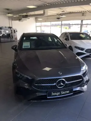 Mercedes-Benz A 250 A 250 4Matic 8G-DCT AMG Line Advanced Plus Bild 4