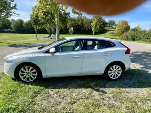 Volvo V40 V40 D2 Summum Bild 3