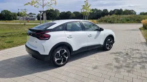 Citroen C4 BlueHDi 130 StopStart EAT8 FEEL PACK Bild 2