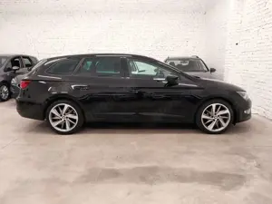 SEAT Leon ST 2.0 TDI FR LED 76oookm Carplay PanoDach Bild 4