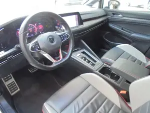 Volkswagen Golf VIII GTI Clubs/Leder/Pano/Matrix/19"/Harman Bild 4