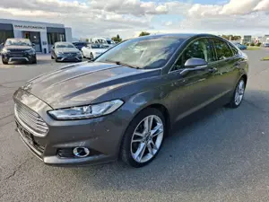 Ford Mondeo Titanium*Panorama*Alcantara*Memory*LED*AHK*19"Alus