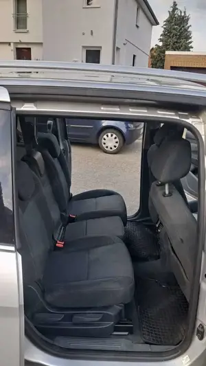 Ford C-Max C-MAX 1.6 TDCi Grand MAV 5+2 Bild 2