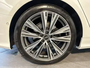 Audi A6 Avant 50 TFSI e Qu S-Line NAV+LED+VCOCK+20ZO Bild 3