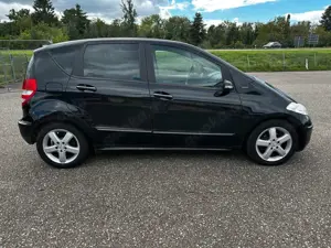Mercedes-Benz A 200 Automatik Benzin Bild 4