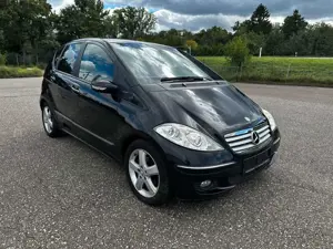 Mercedes-Benz A 200 Automatik Benzin Bild 3