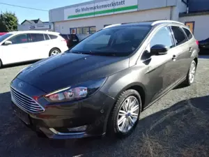 Ford Focus 1.5 TDCi Titanium *Winter-/Easy-Driver-Paket*