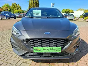 Ford Focus Lim. ST-Line+KLIMAAUTO+NAVI+FSHZ+SHZ+AHK+ Bild 3