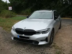 BMW 330 330i Touring Aut. Sport Line
