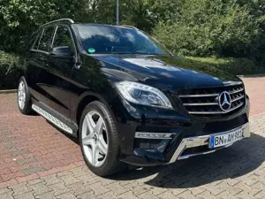 Mercedes-Benz ML 350 ML 350 BlueTEC 4Matic 7G-TRONIC DPF Grand Edition