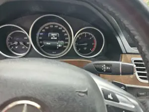 Mercedes-Benz E 220 E 220 BlueTEC 4Matic 7G-TRONIC Elegance Bild 4