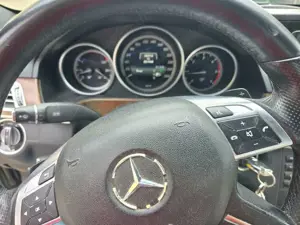 Mercedes-Benz E 220 E 220 BlueTEC 4Matic 7G-TRONIC Elegance Bild 5