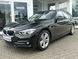 BMW 318 i Touring Sport Line Panorama Nav Hud CarPlay