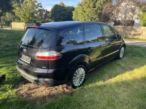 Ford S-Max Trend 2,0 TDCi 96kW DPF Ambiente TÜV 02/2027 Bild 3