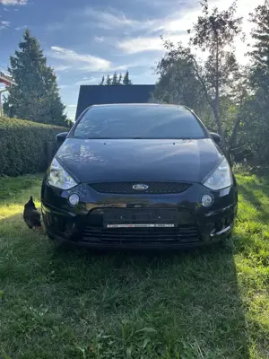 Ford S-Max Trend 2,0 TDCi 96kW DPF Ambiente TÜV 02/2027 Bild 5