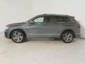Volkswagen Tiguan Allspace 2.0 TDI 4Mot. R-Line 6-Gg. LED Bild 5