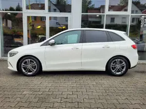 Mercedes-Benz B 180 B 180