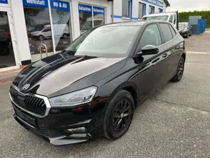 Skoda Fabia 1,0 TSI*Style*DSG/Navi/LED/1.Hand/Alu/PDC