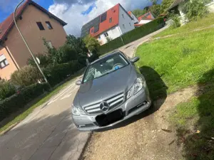Mercedes-Benz E 250 CGI Coupe BlueEFFICIENCY Automatik Elegance