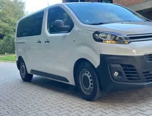 Citroen Jumpy M (L2) 9 Sitzer Klima Navi Bild 3