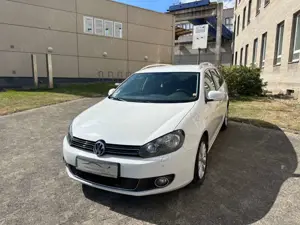 Volkswagen Golf VI 1.6 TDI Variant Style BlueMotion Navi
