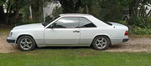 Mercedes-Benz CE 230 W124  coupe Bild 2