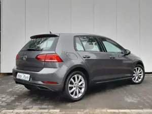 Volkswagen Golf 1.6 TDI Trendline NAVI~SHZ~2xPDC~APP~AHK~BT Bild 3