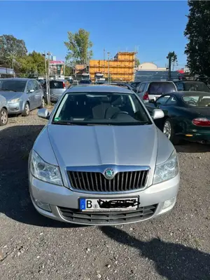 Skoda Octavia Octavia II Combi Combi 1.6 Automatik Classic