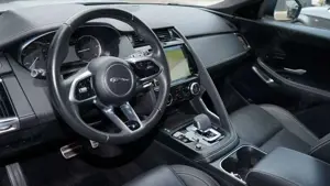 Jaguar E-Pace E-PACE D200 R-DYNAMIC S*AWD*BLACK PACK* Bild 3