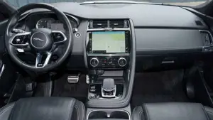Jaguar E-Pace E-PACE D200 R-DYNAMIC S*AWD*BLACK PACK* Bild 4