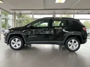 Jeep Compass 2,0 M-Jet 4WD Longitude NAVI PDC KAM GRA Klima Bild 4
