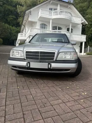 Mercedes-Benz C 180 Classic