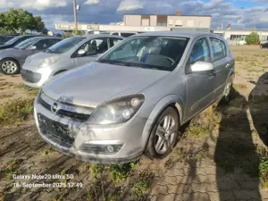 Opel Astra Astra Automatikgetriebe  5-Türer 1.8 Bild 4