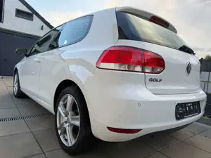 Volkswagen Golf 1.2 TSI Trendline Bild 2