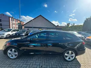 SEAT Leon ST FR Automatik  LED Klima MFL Bild 4