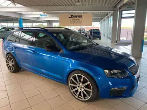Skoda Octavia Combi RS TDi / beh. Frontscheibe/LED