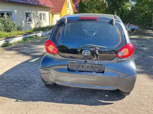Toyota Aygo Aygo  5-Türer City Bild 3