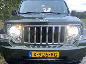 Jeep Cherokee Cherokee 3.7 Automatik Limited Bild 4