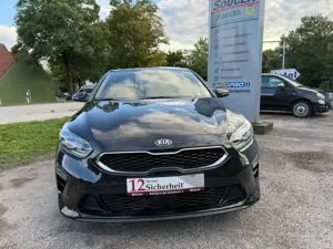 Kia Ceed / cee'd Ceed 1.4 T-GDI Platinum Edition SD, Navi, AHK Bild 2