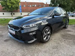 Kia Ceed / cee'd Ceed 1.4 T-GDI Platinum Edition SD, Navi, AHK Bild 3