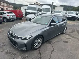 BMW 330 d xDrive M Sport,Navi+Leder+Pano+AHK+360