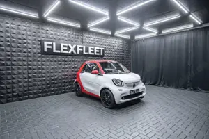 smart forTwo Turbo Cabrio SportPaket Kamera Navi