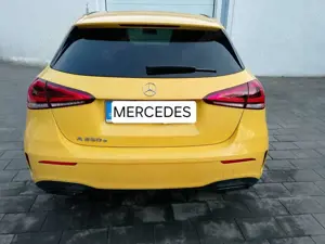 Mercedes-Benz A 250 A-Klasse Plugin Hybrid e 8G-DCT AMG Line Bild 5