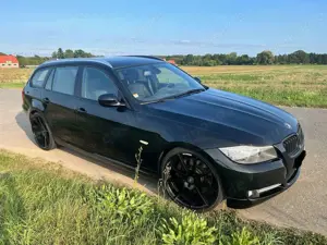 BMW 335 3er Touring 335i xDrive Touring Aut.