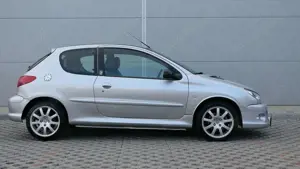 Peugeot 206 GT 2553/4000 2.0 16V 1.Hand Bild 5
