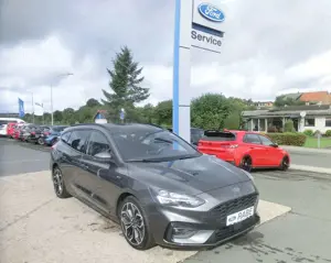 Ford Focus ST-Line Turnier/182PS/LED/Navi/18"/2Hd/Cam
