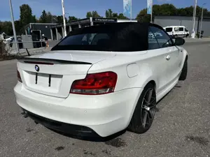 BMW 120 120d Cabrio Bild 5